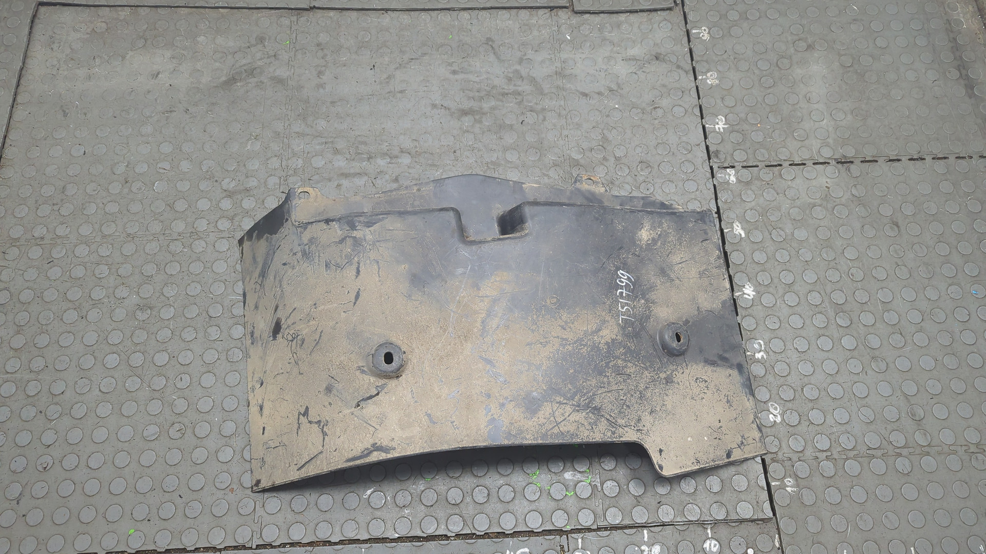 Локер передний левый