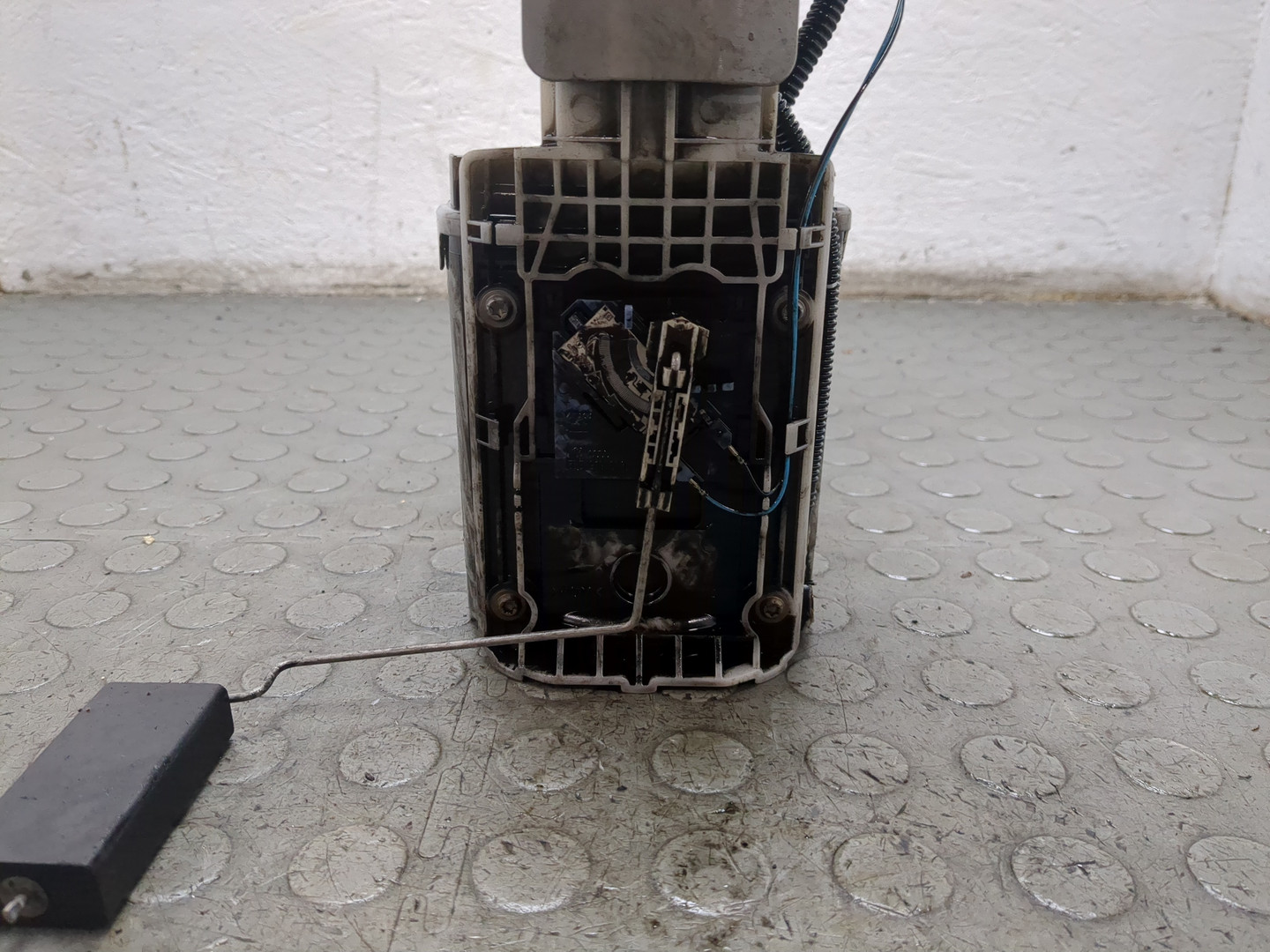 Насос топливный электрический