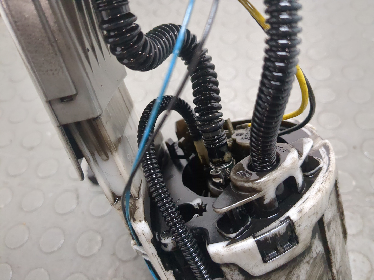 Насос топливный электрический