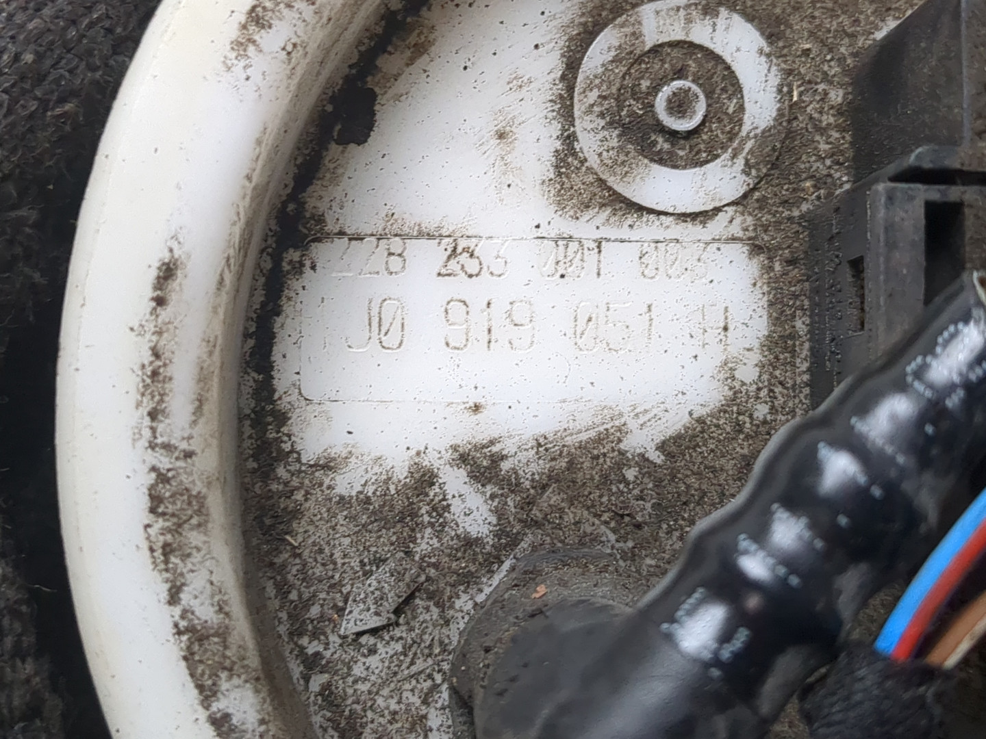 Насос топливный электрический