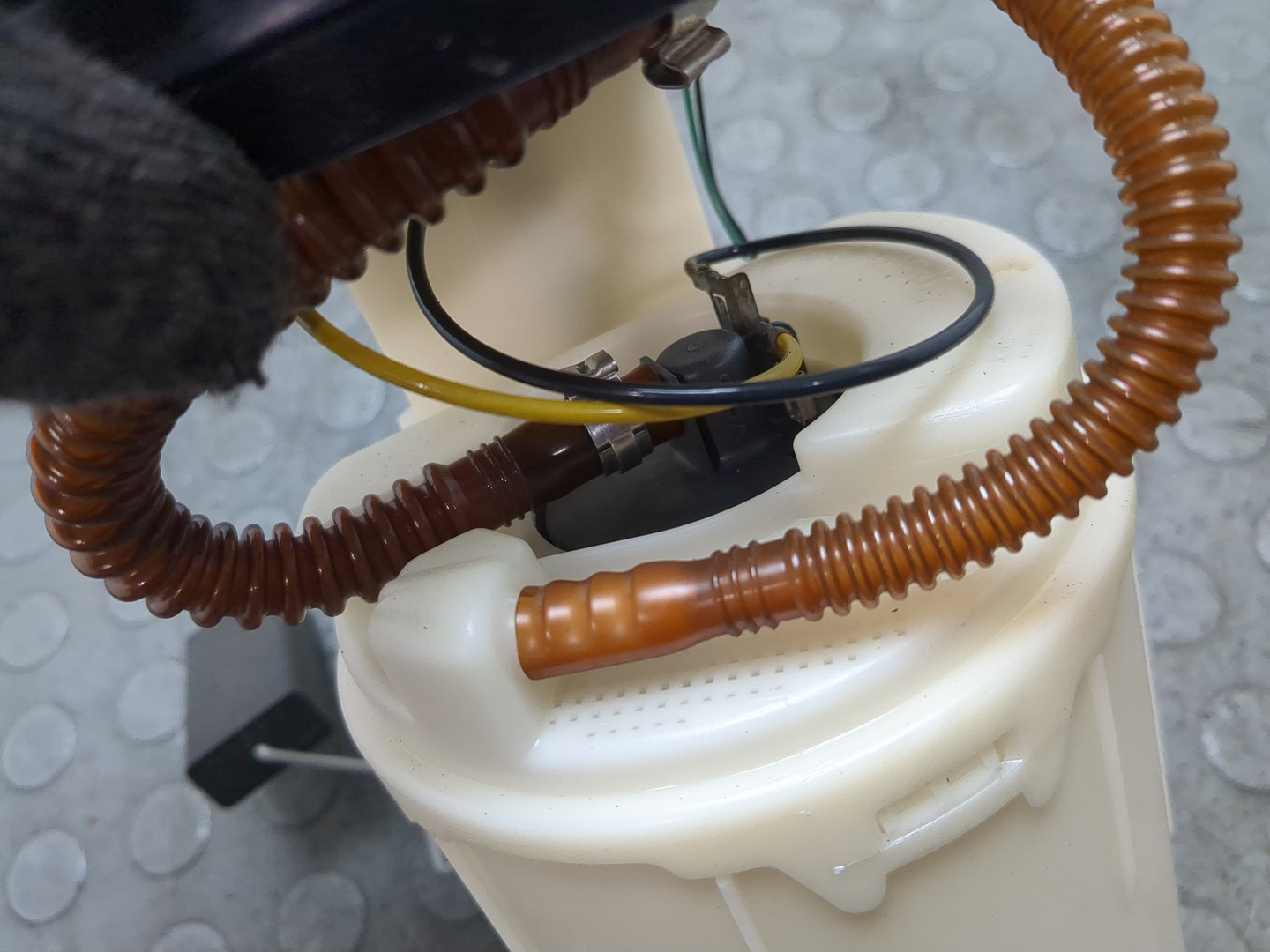 Насос топливный электрический