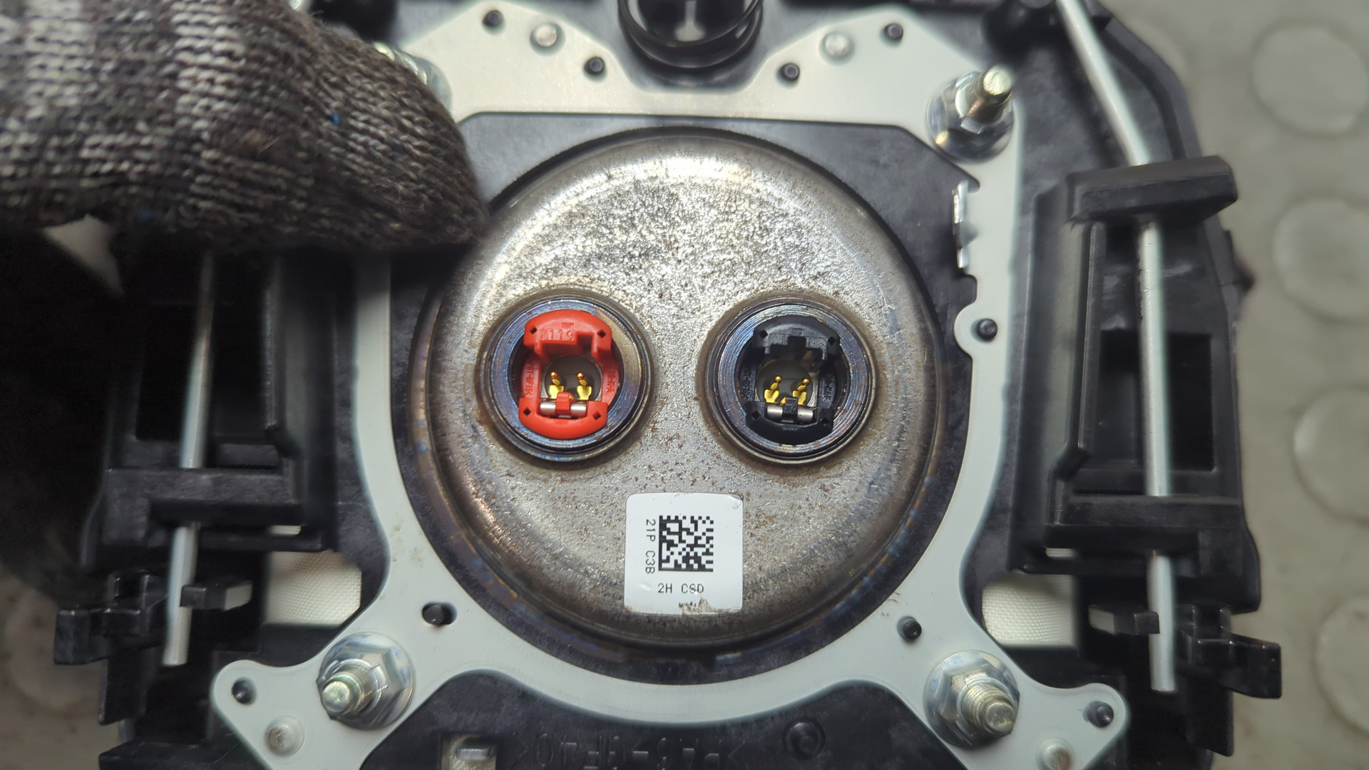 Подушка безопасности в рулевое колесо