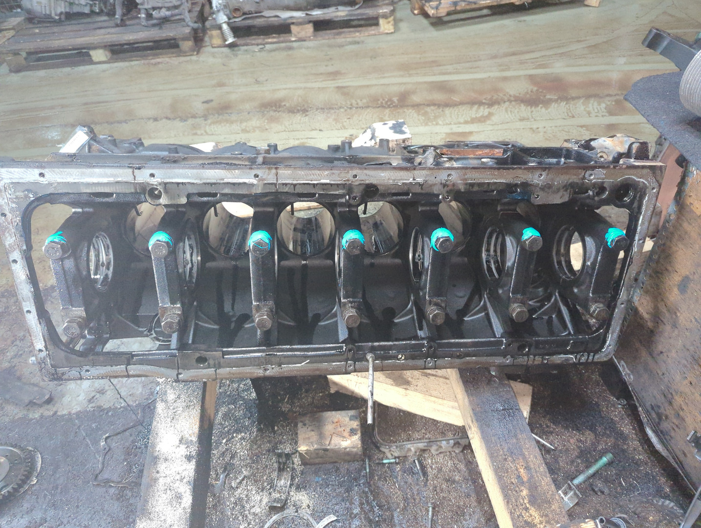 Блок двигателя