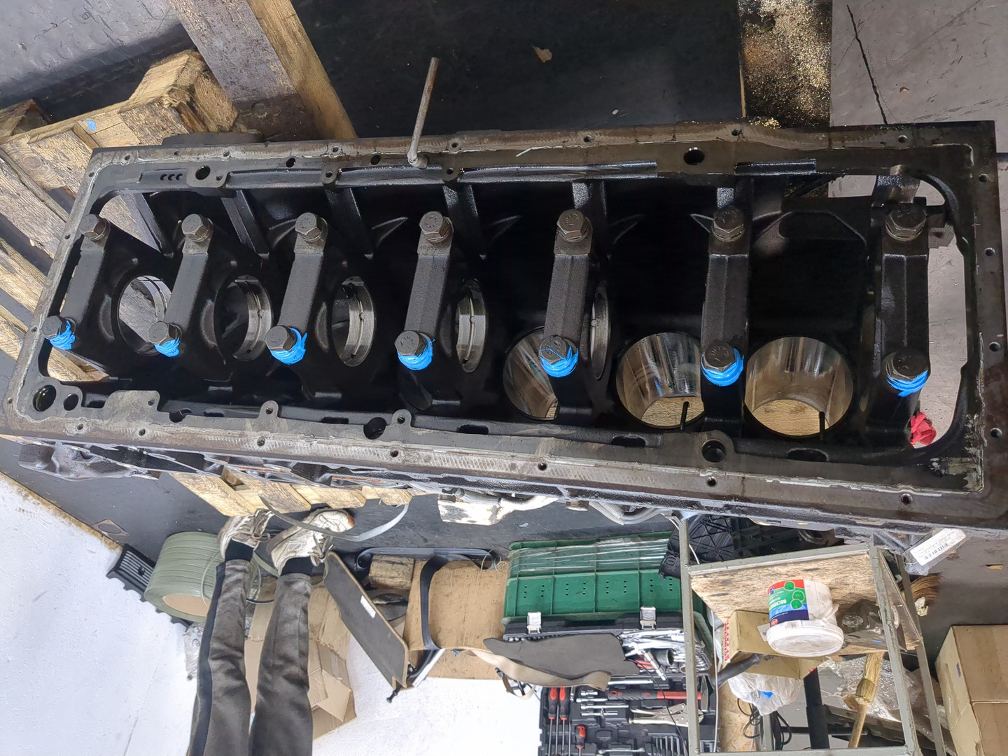 Блок двигателя