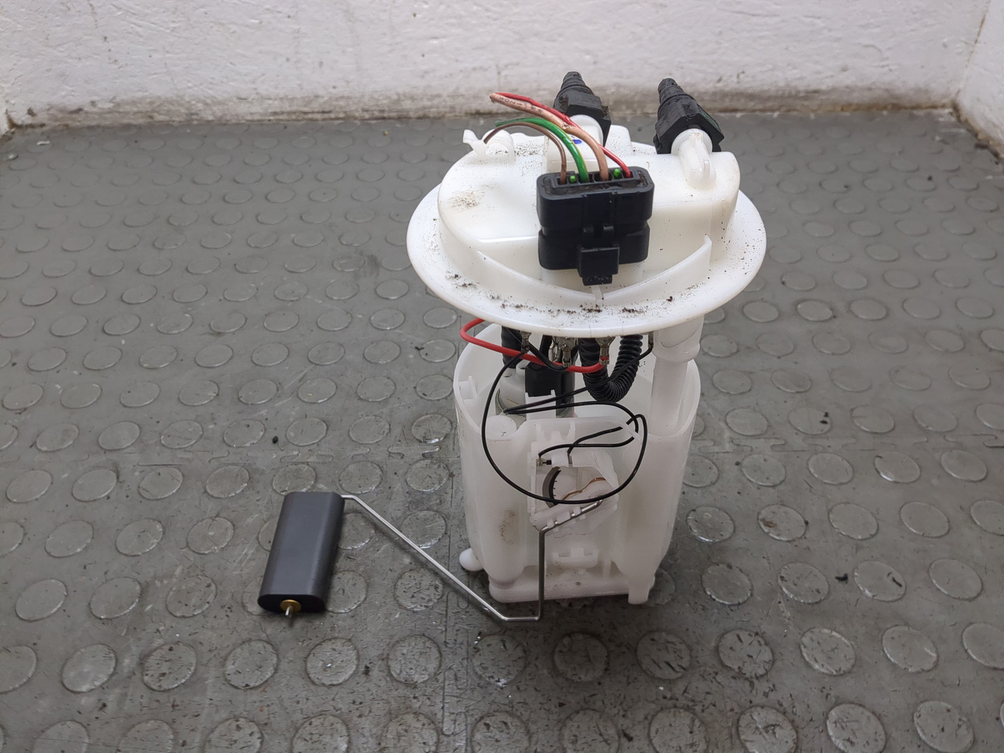 Насос топливный электрический