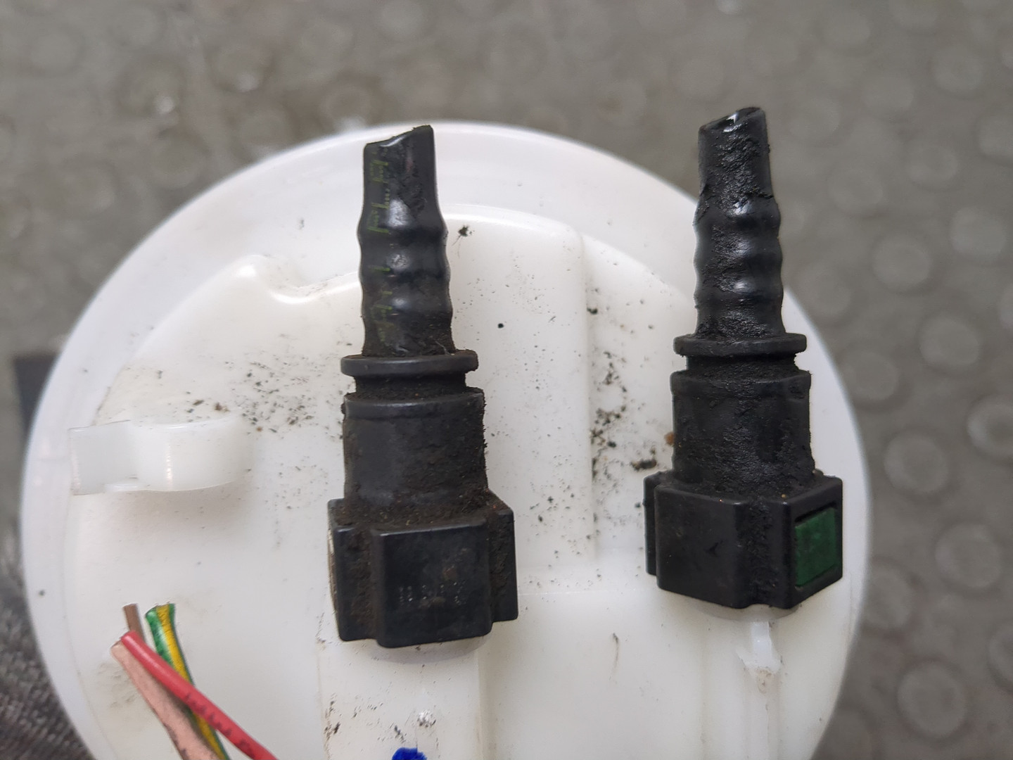 Насос топливный электрический