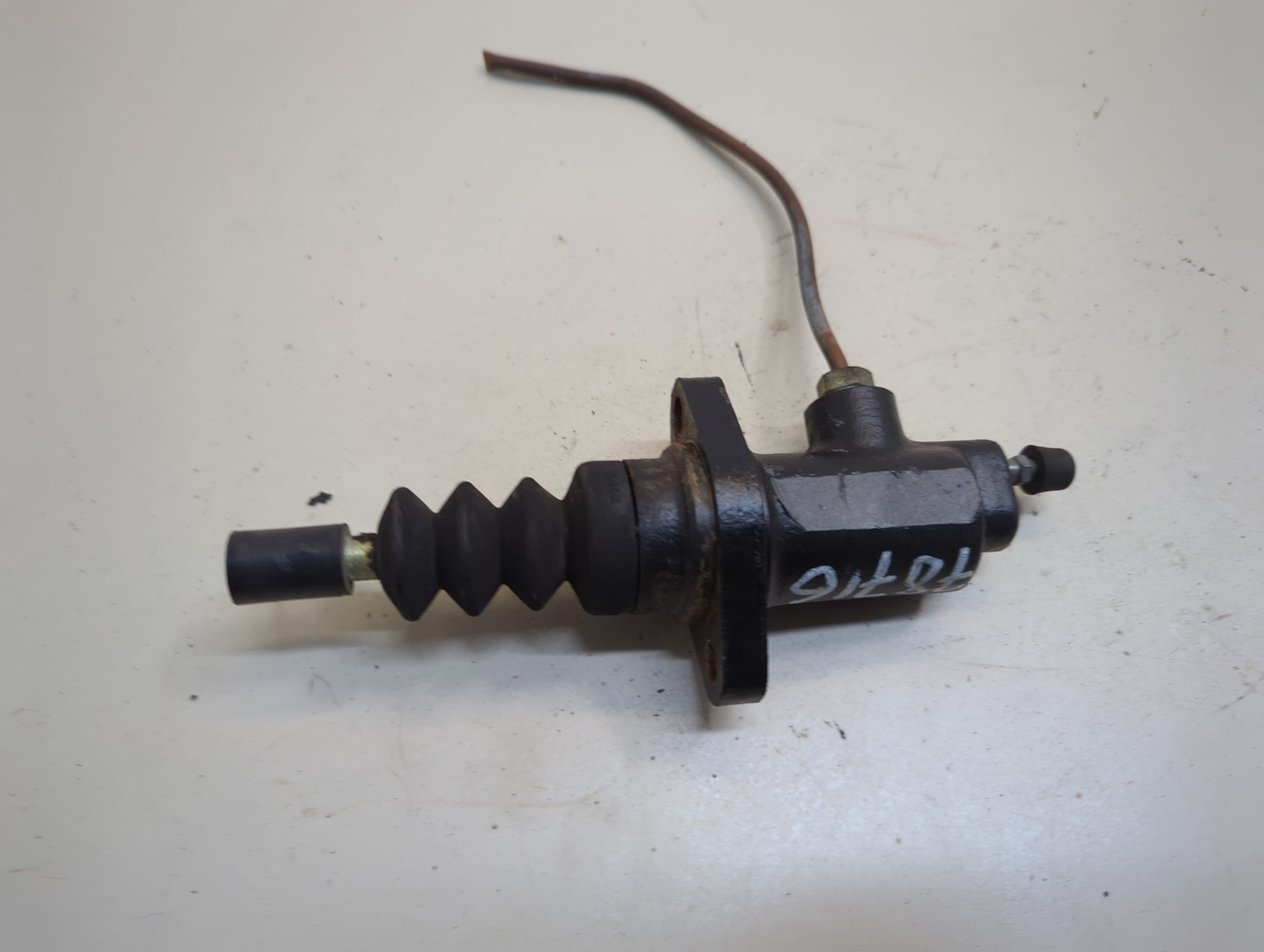 Цилиндр сцепления рабочий