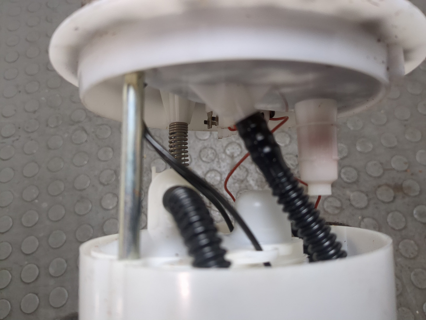 Насос топливный электрический