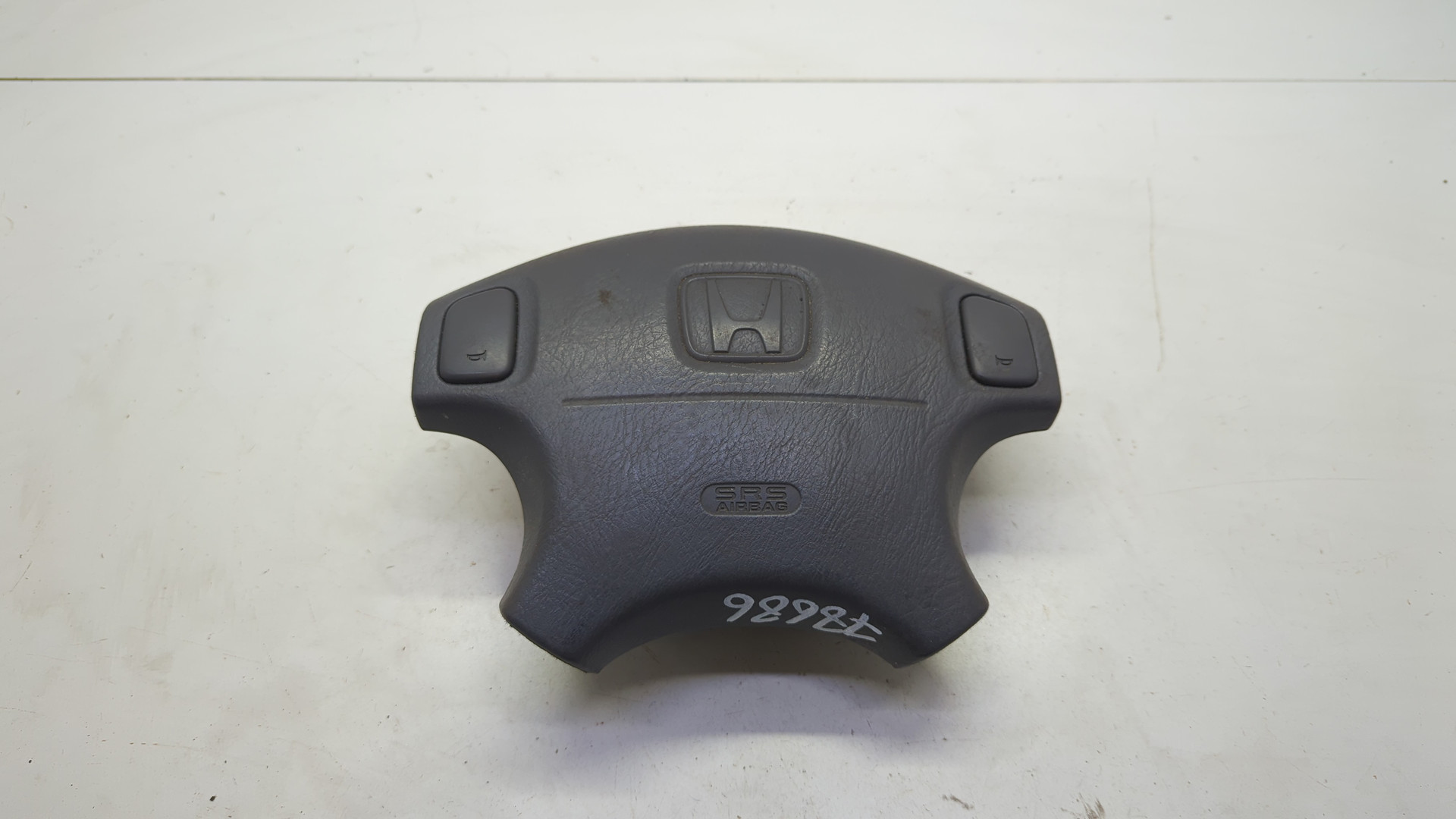 Подушка безопасности в рулевое колесо