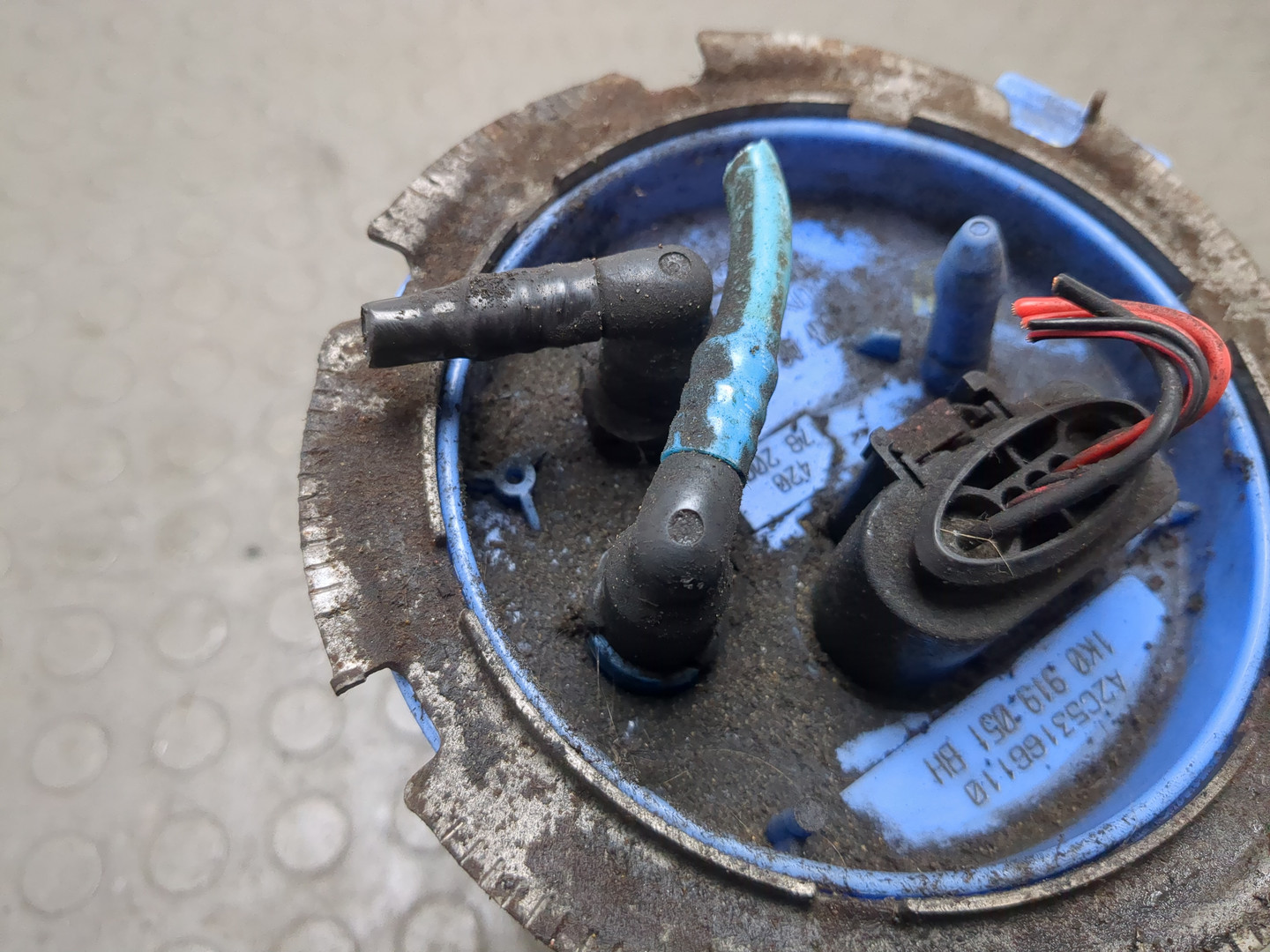 Насос топливный электрический