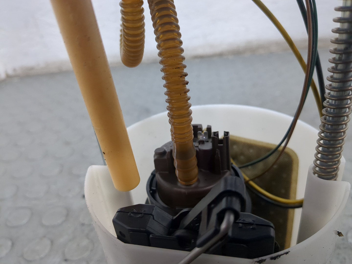 Насос топливный электрический