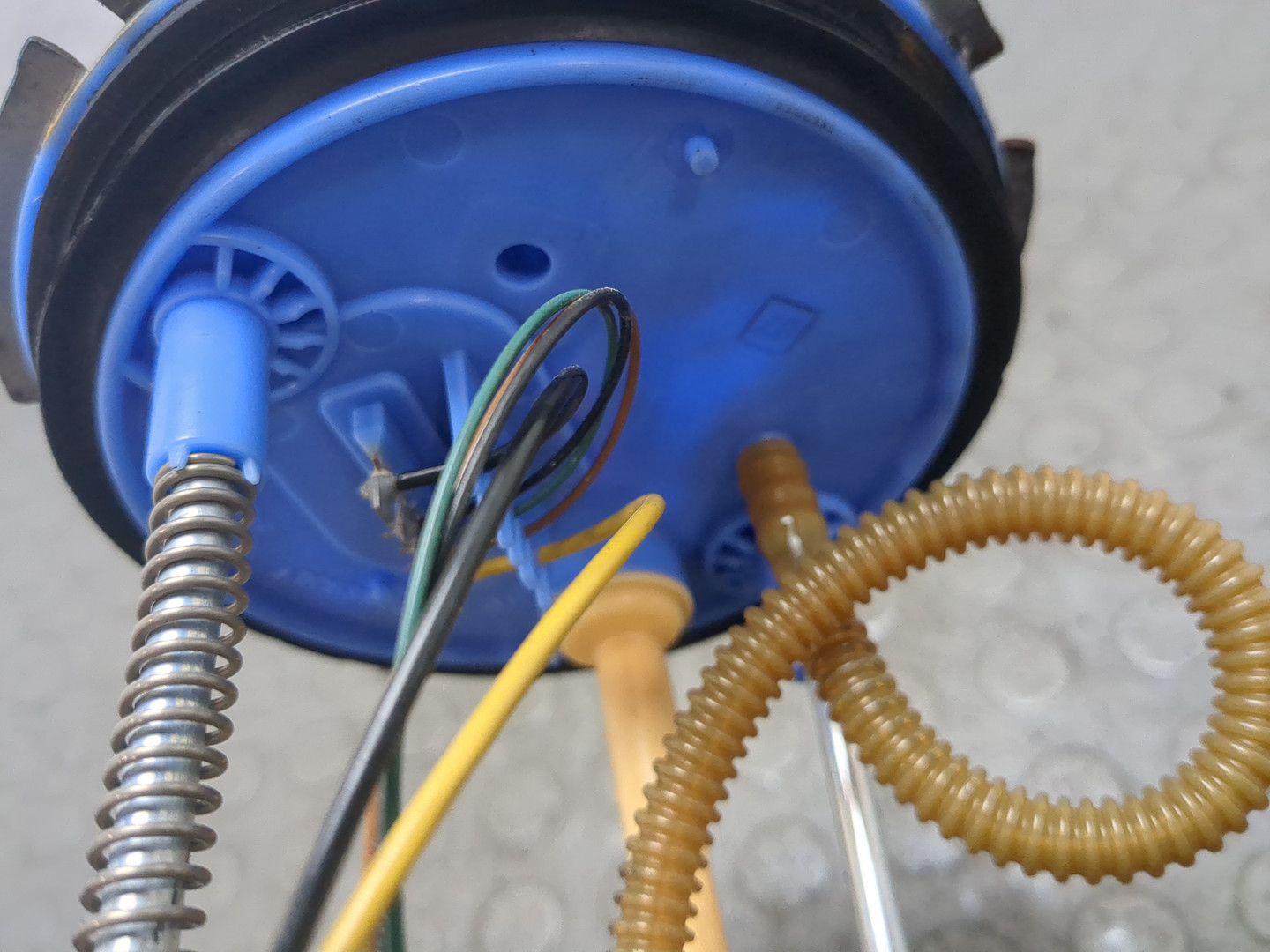 Насос топливный электрический