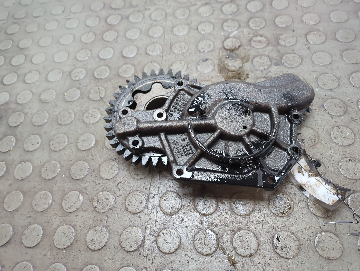 Насос масляный