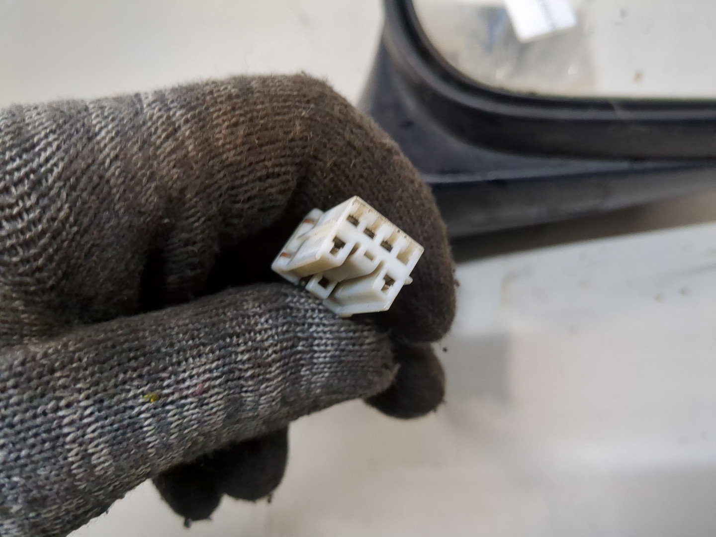 Зеркало правое электрическое