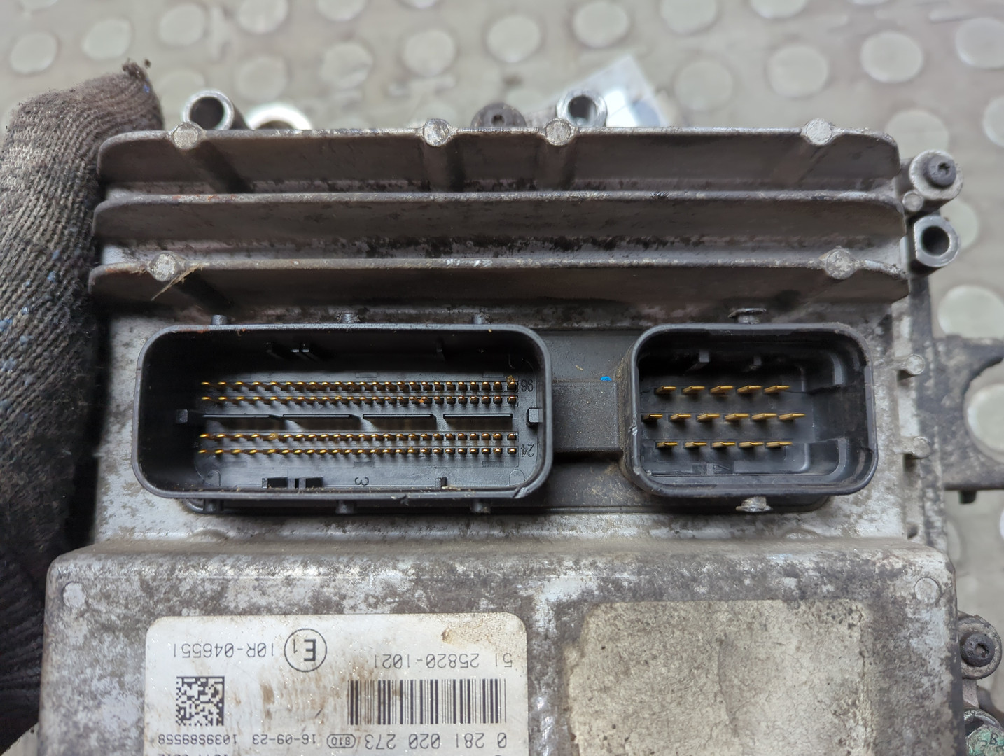 Блок управления двигателем