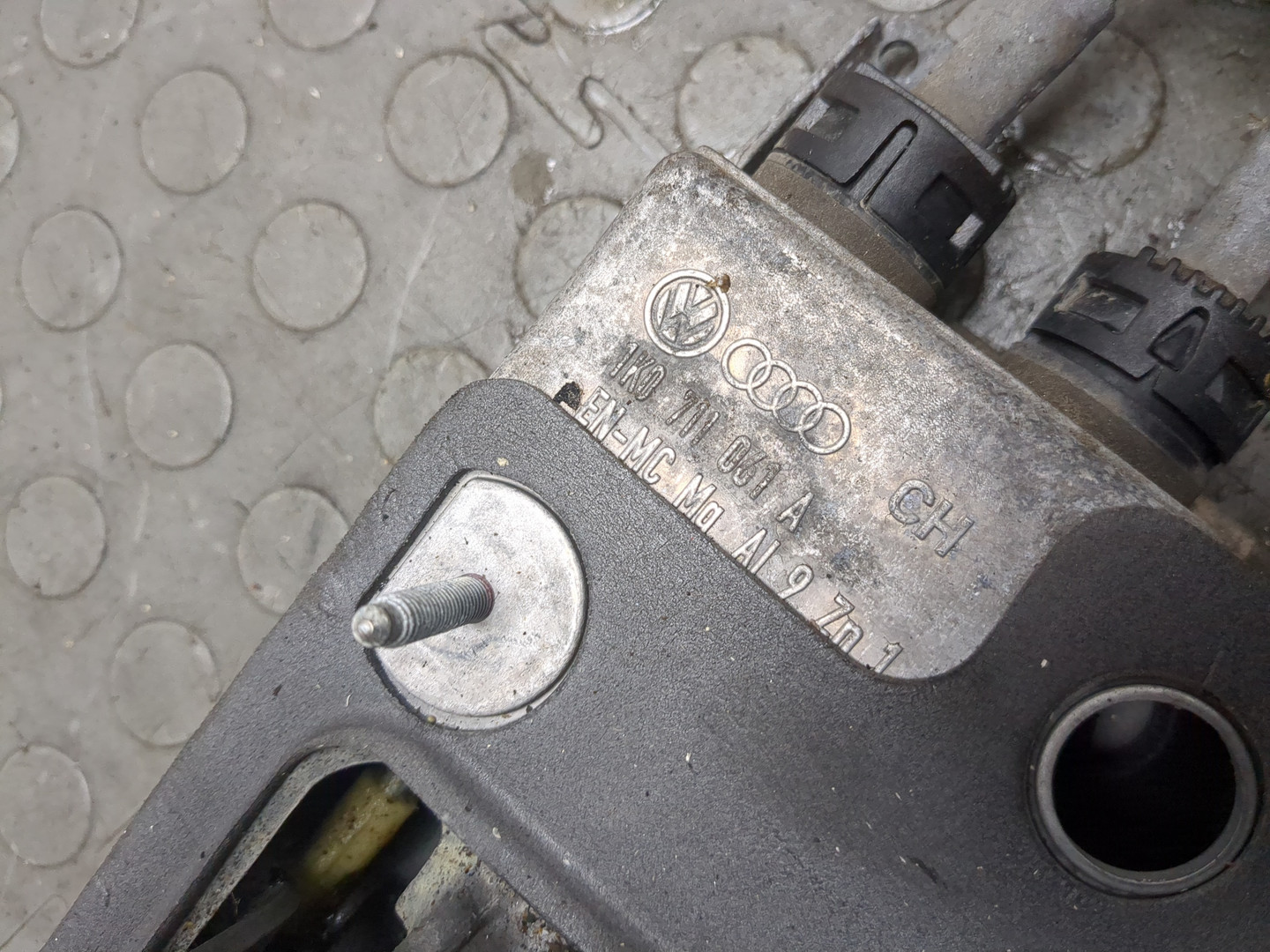 Кулиса МКПП / АКПП