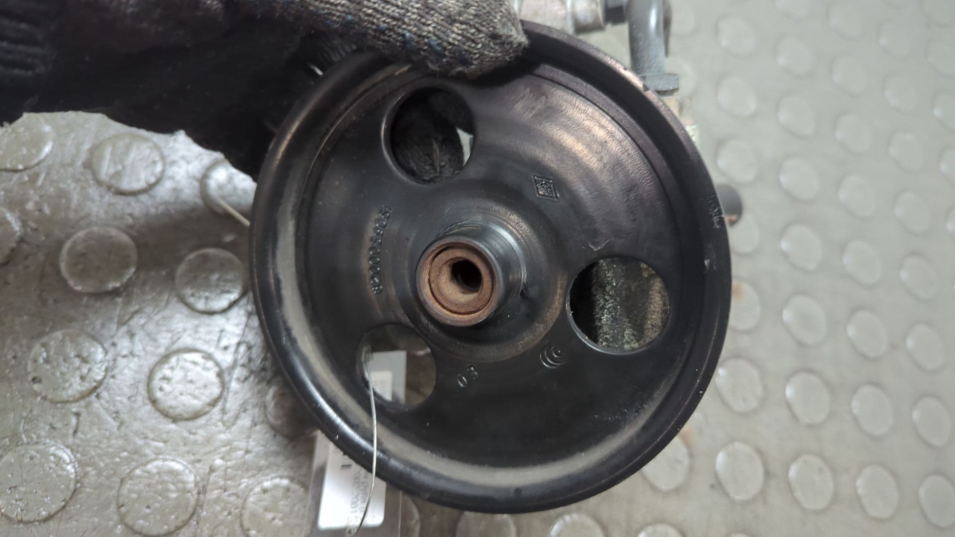 Насос ГУР (гидроусилитель руля)