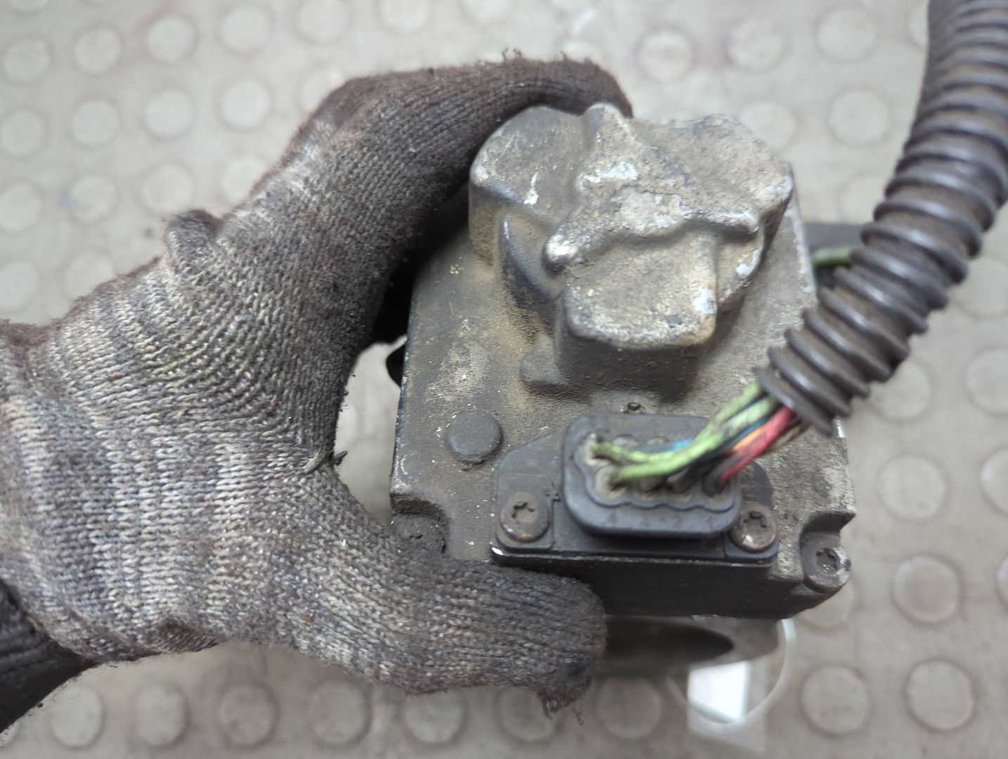 Заслонка дроссельная электрическая