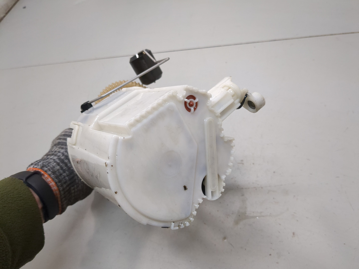 Насос топливный электрический