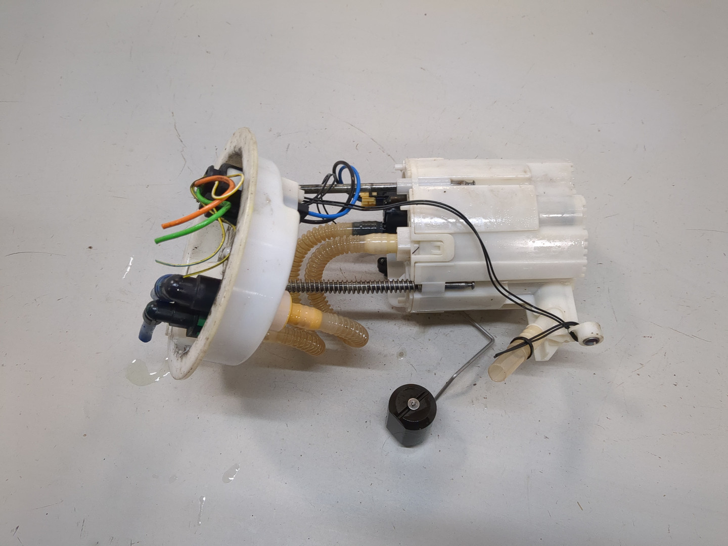 Насос топливный электрический