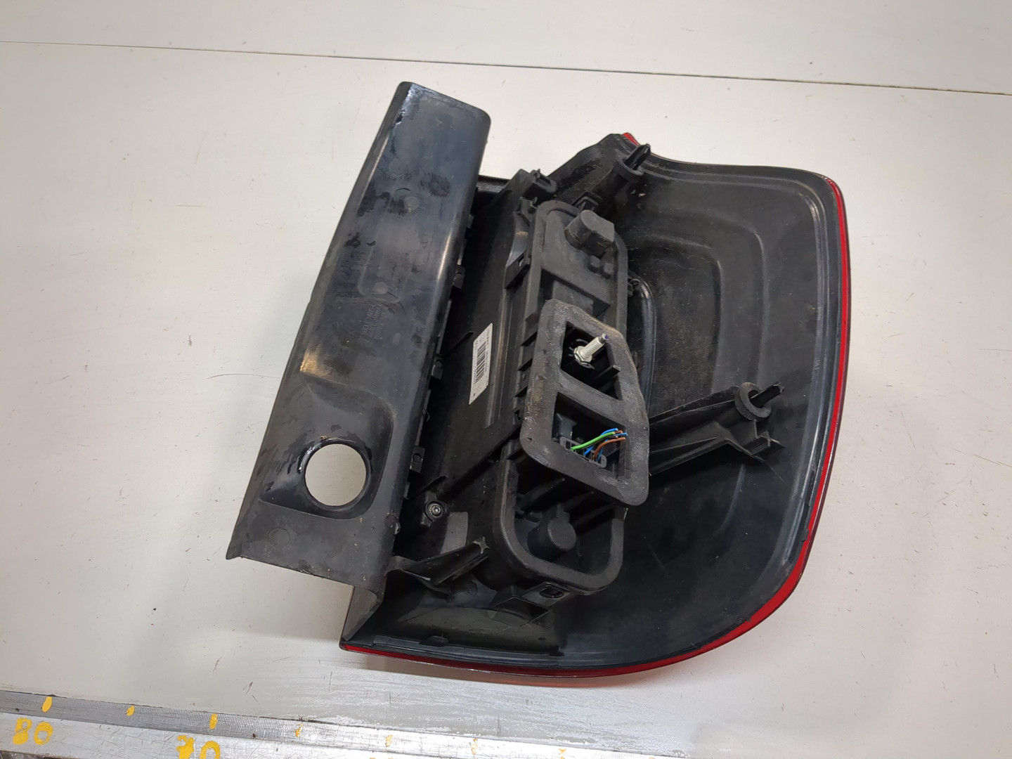 Фонарь задний левый