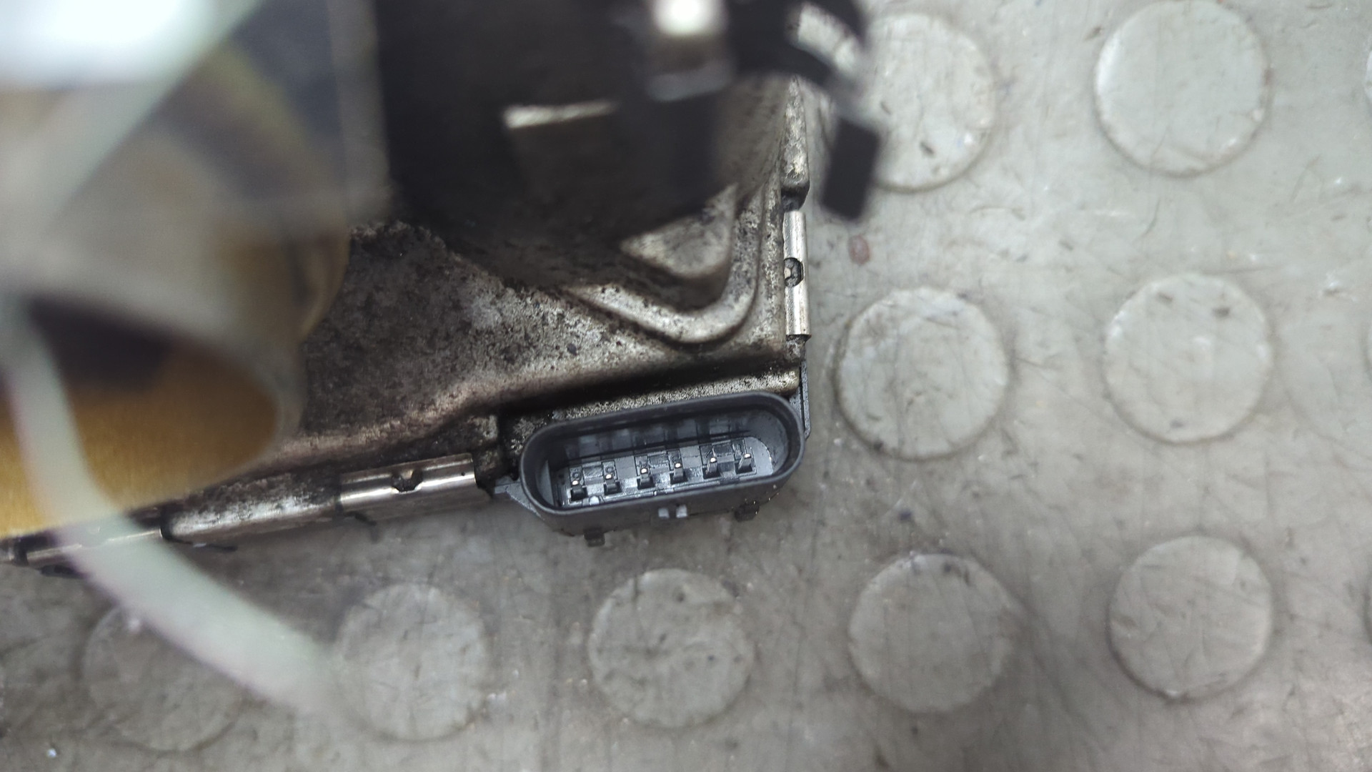 Заслонка дроссельная электрическая