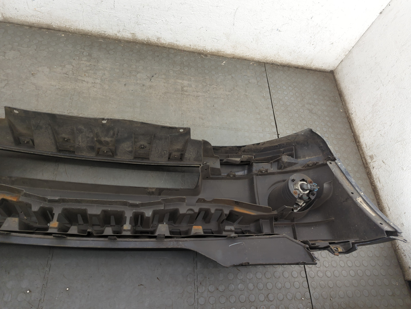 Бампер передний