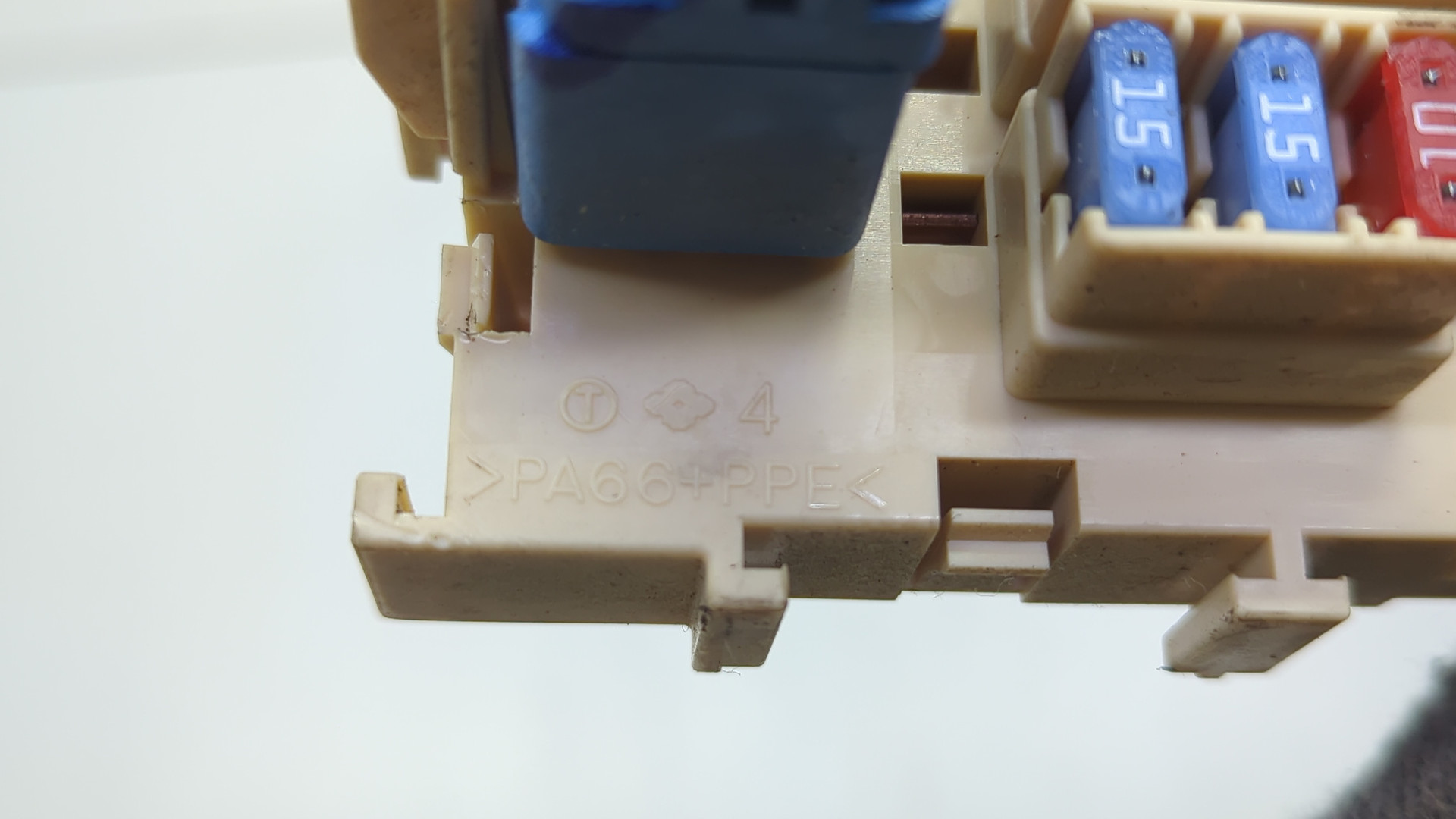 Блок предохранителей