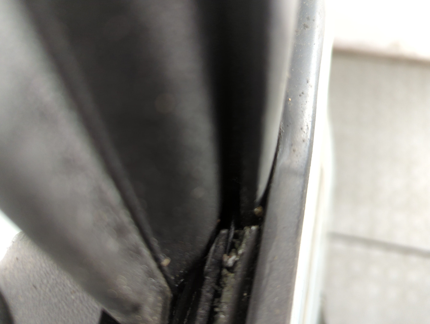 Дверь передняя левая