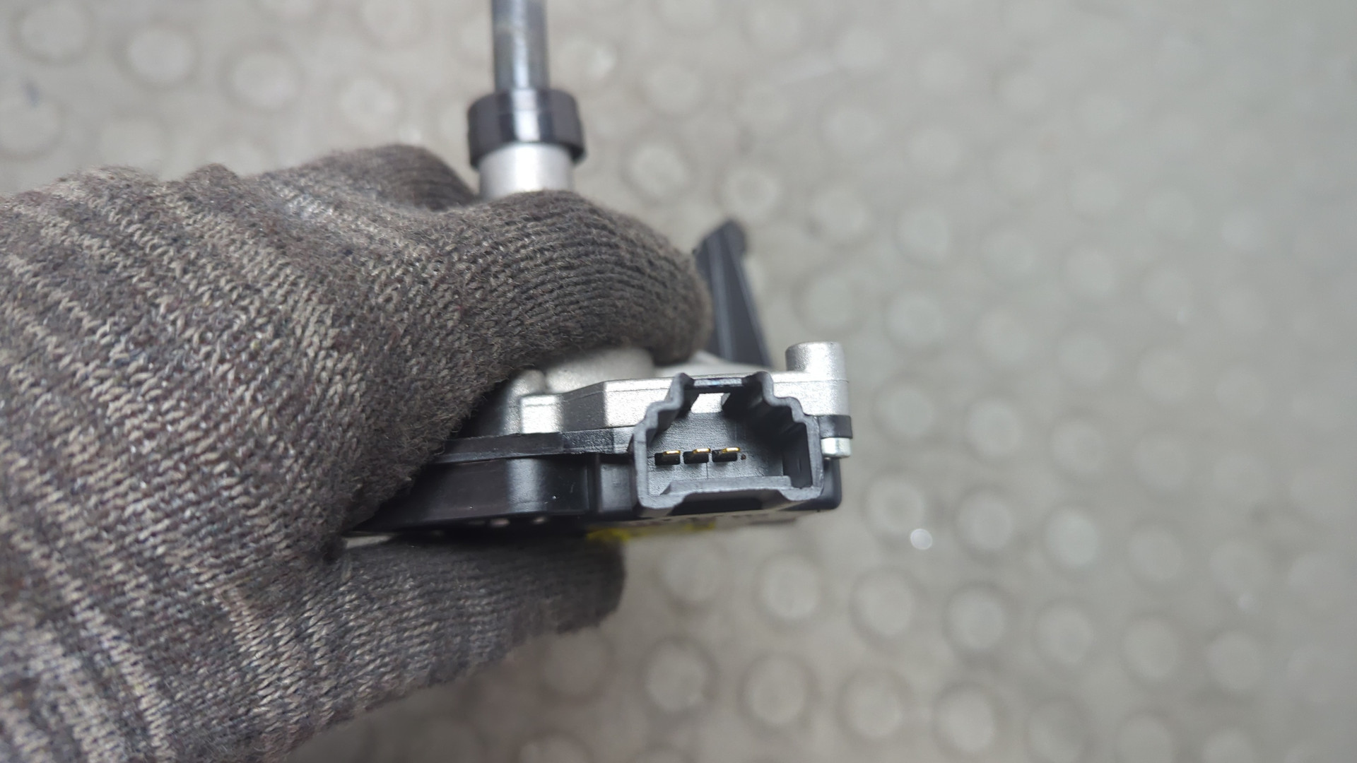 Моторчик стеклоочистителя задний