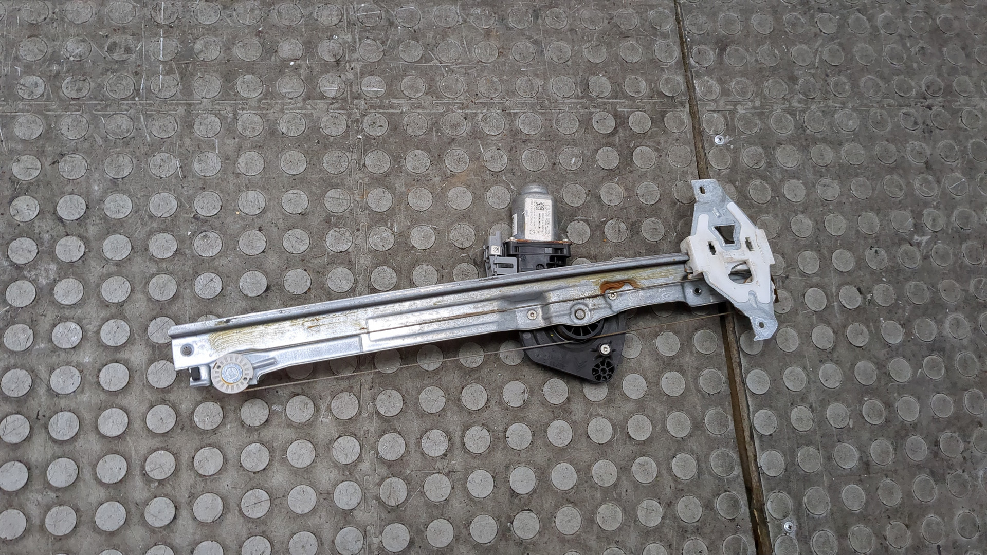 Стеклоподъемник электр. передний левый