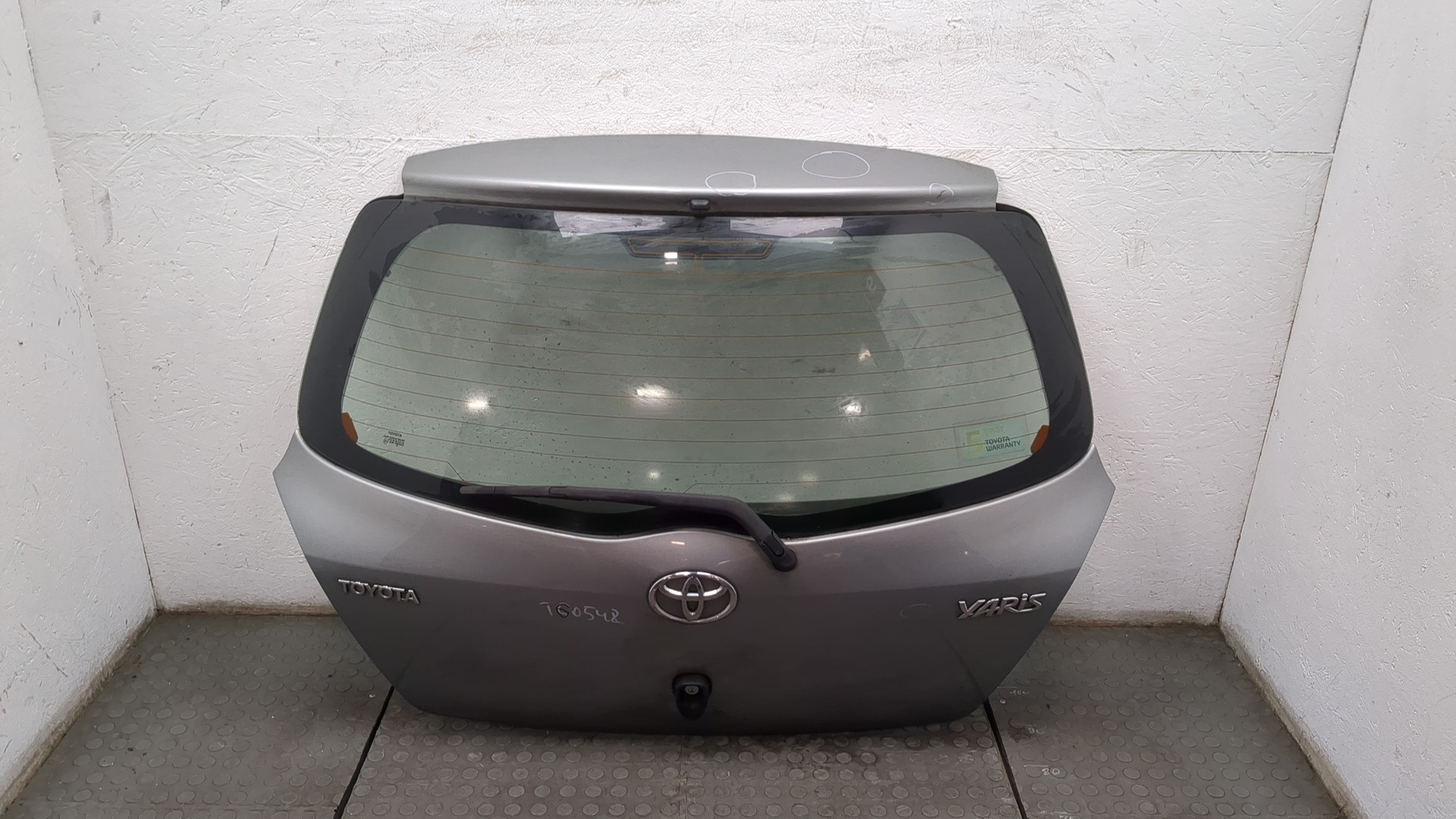 Дверь багажника