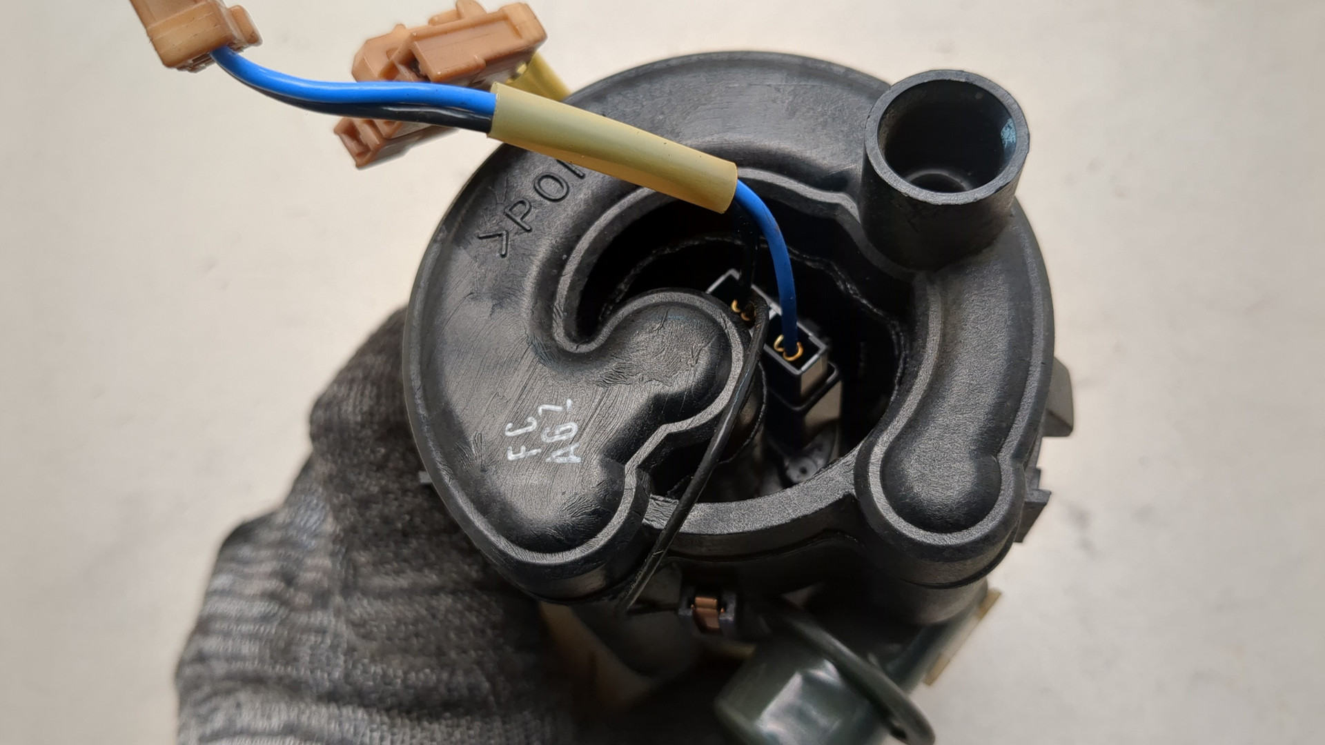 Насос топливный электрический