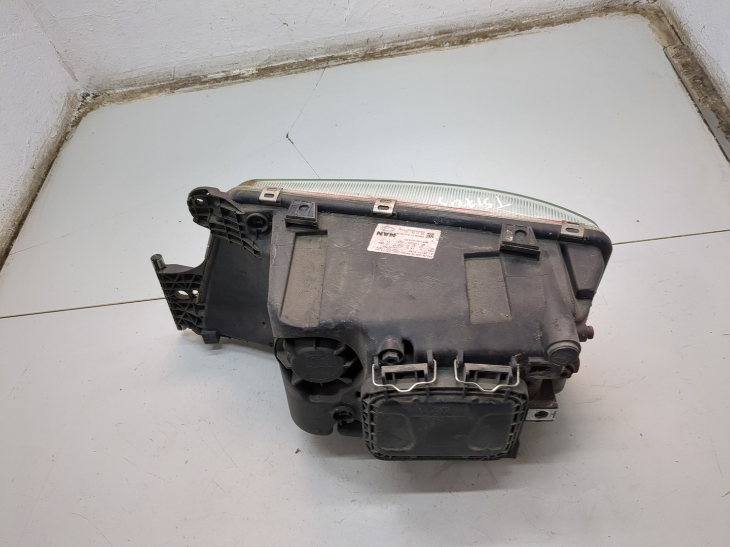 Фара правая