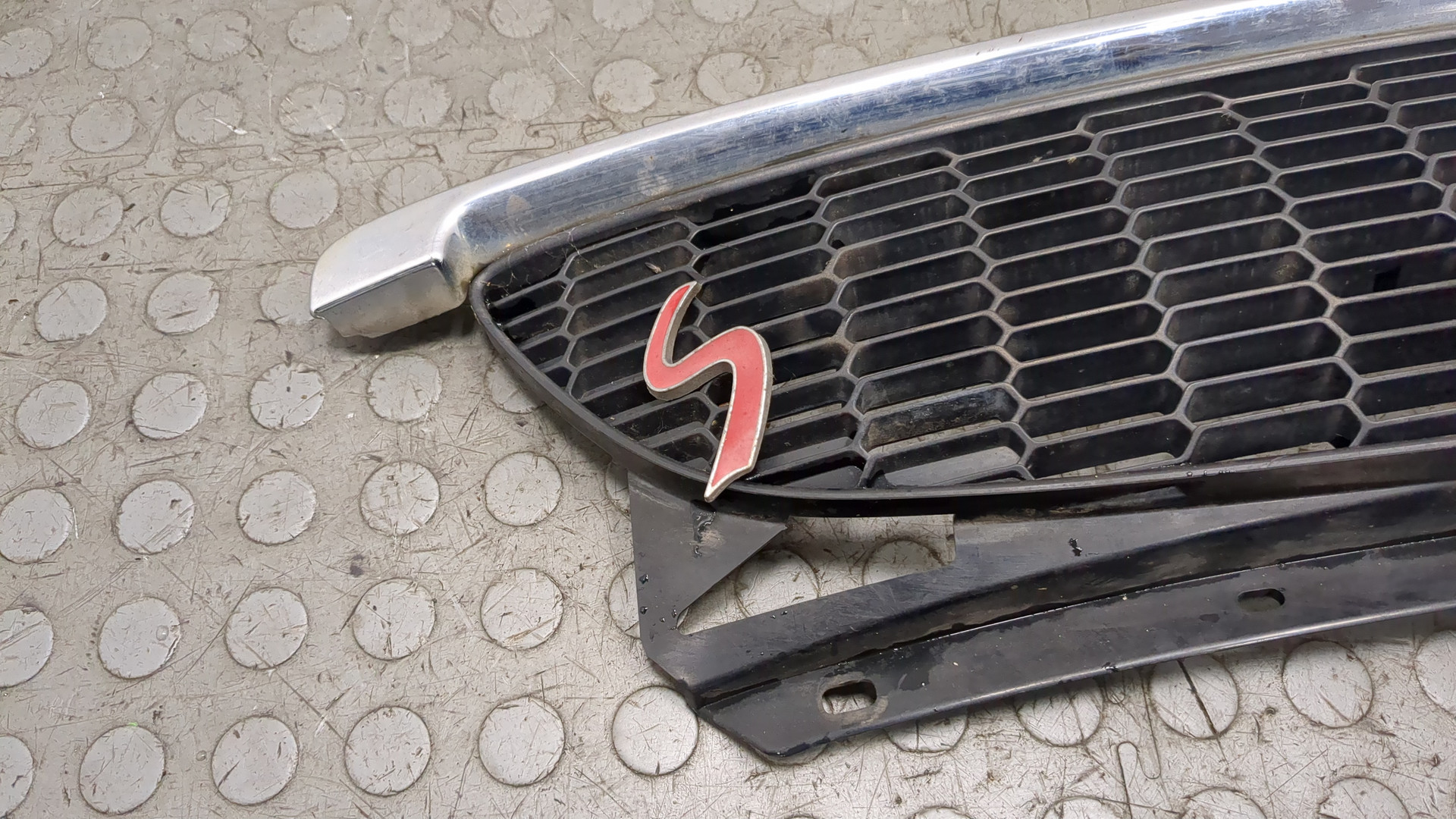 Решетка радиатора