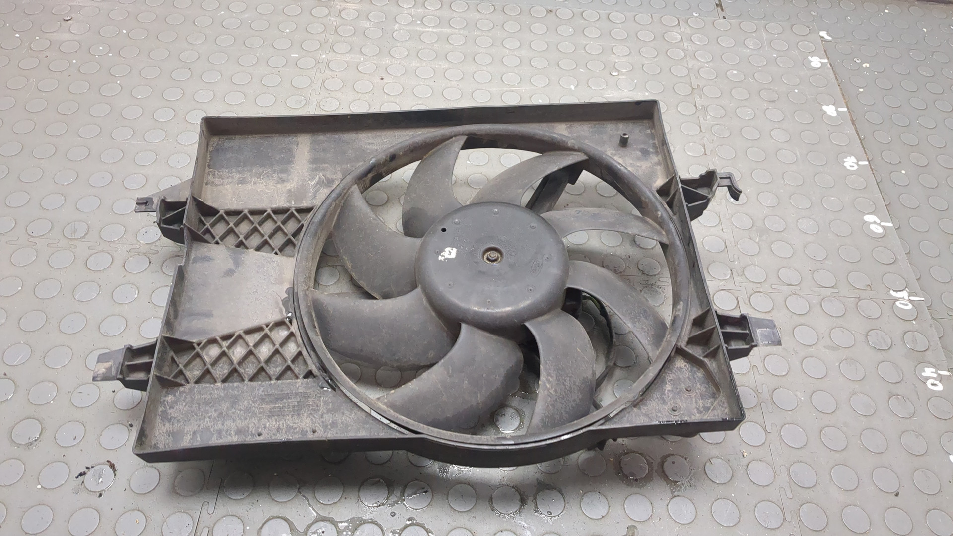 Вентилятор радиатора