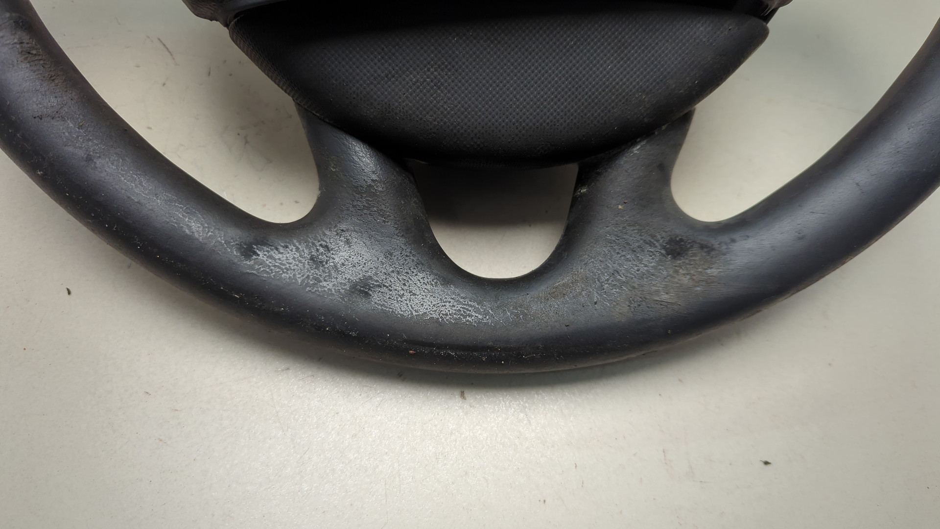 Рулевое колесо (руль)