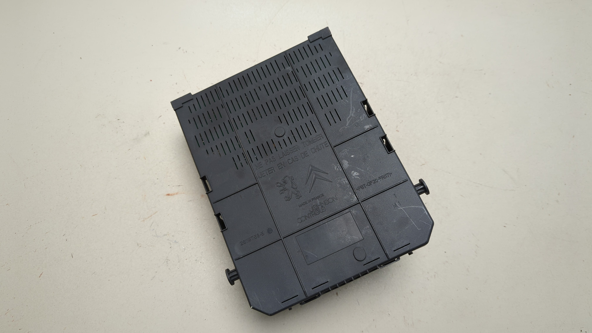 Блок предохранителей