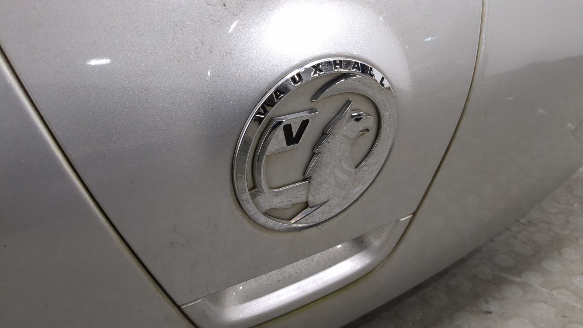 Дверь багажника