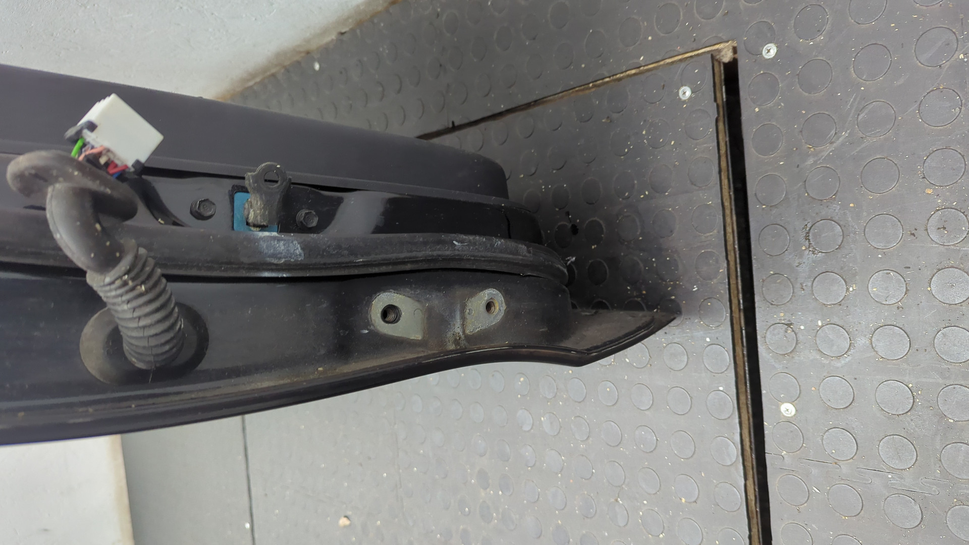 Дверь задняя правая