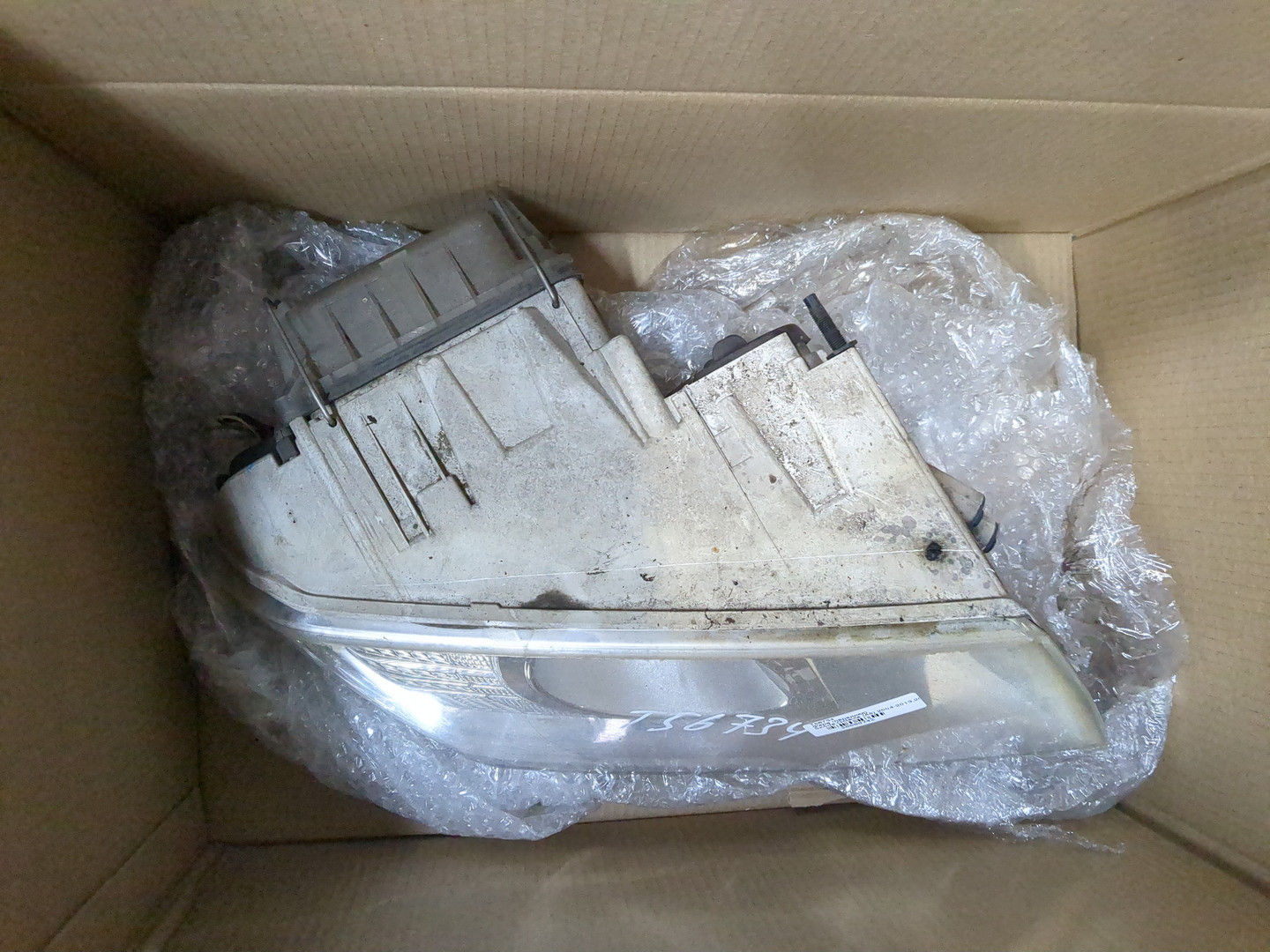 Фара правая