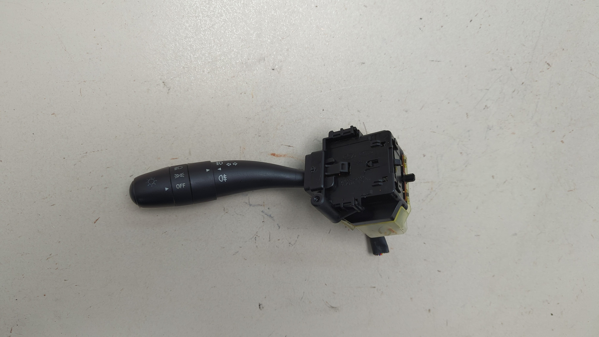 Переключатель поворотов подрулевой