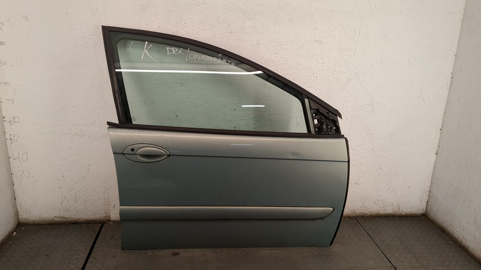 Дверь передняя правая