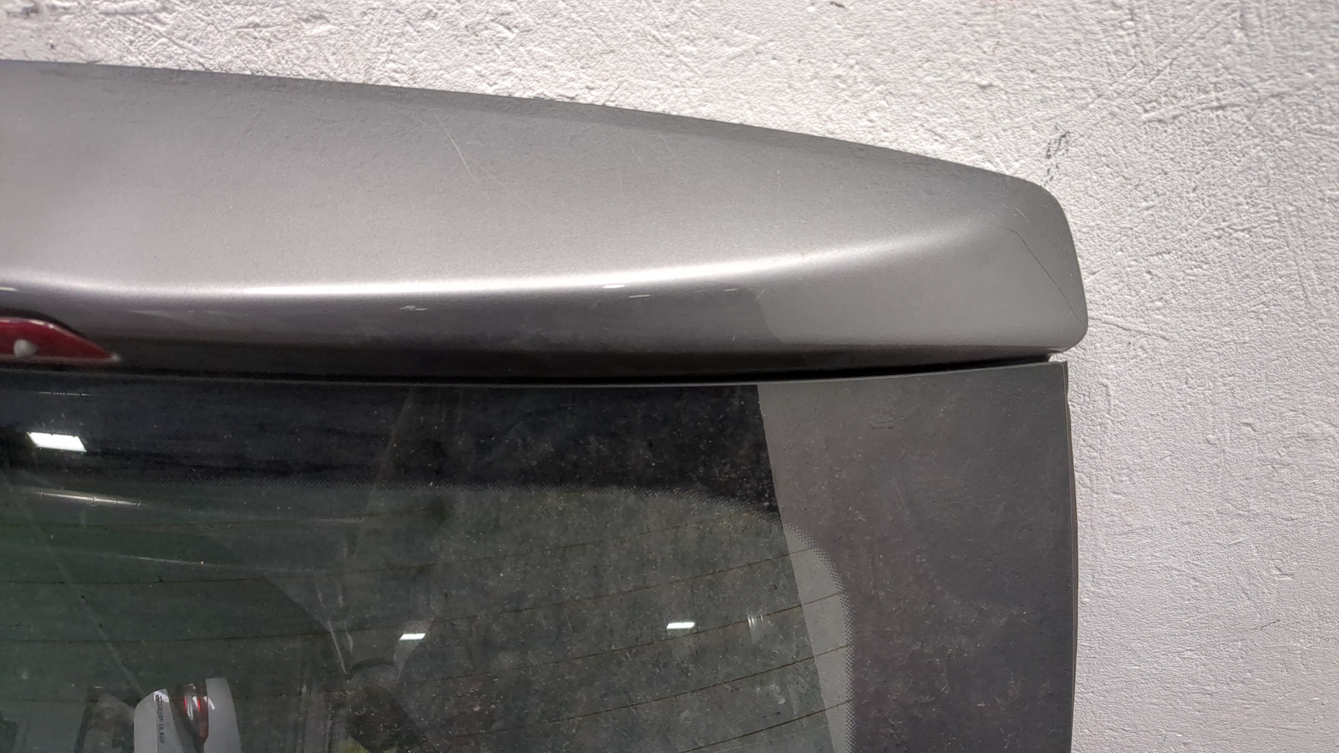 Дверь багажника