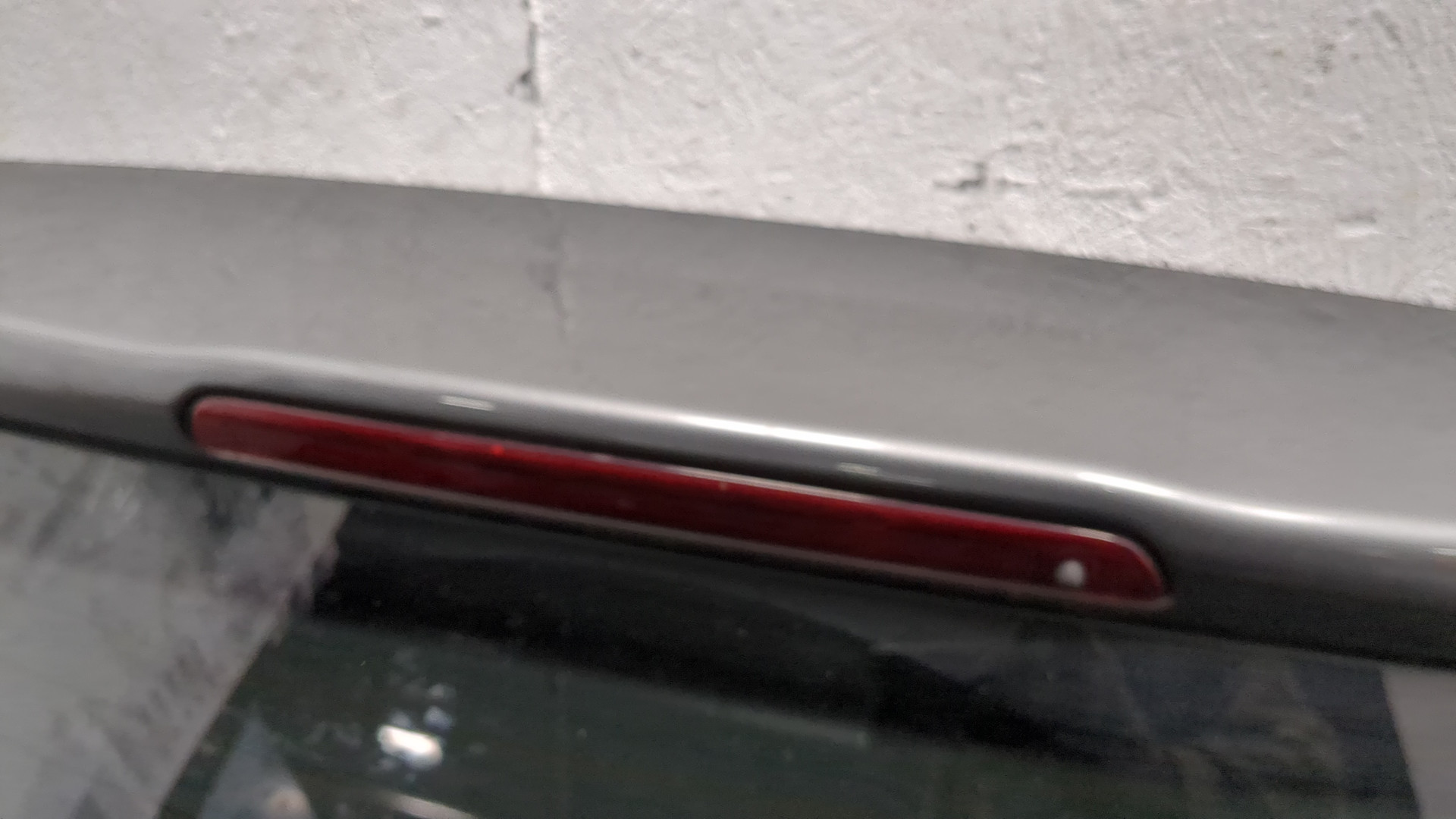 Дверь багажника