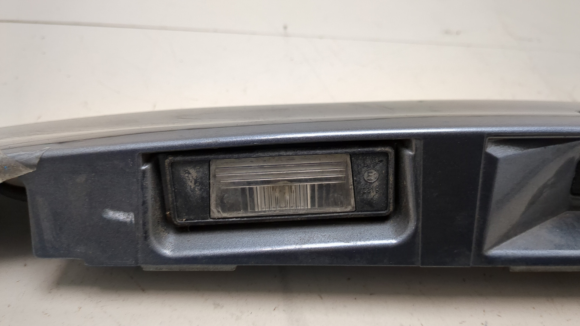 Фонарь подсветки номера