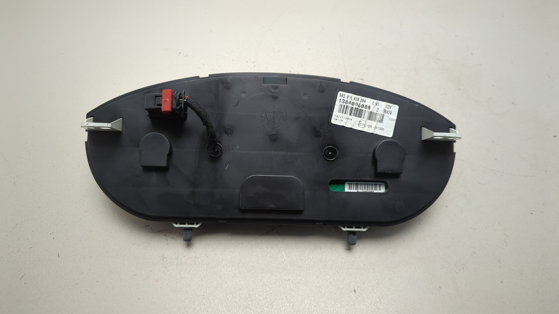 Панель приборов