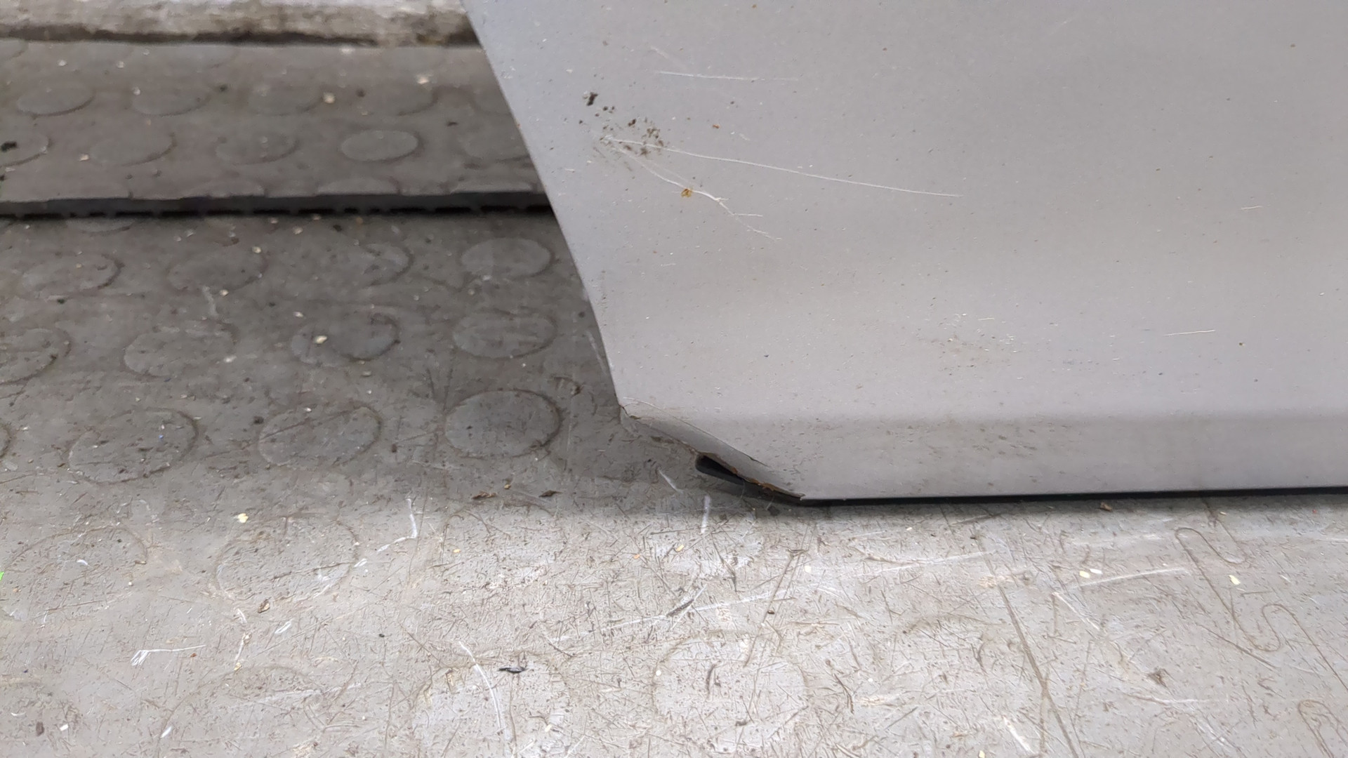 Дверь задняя правая