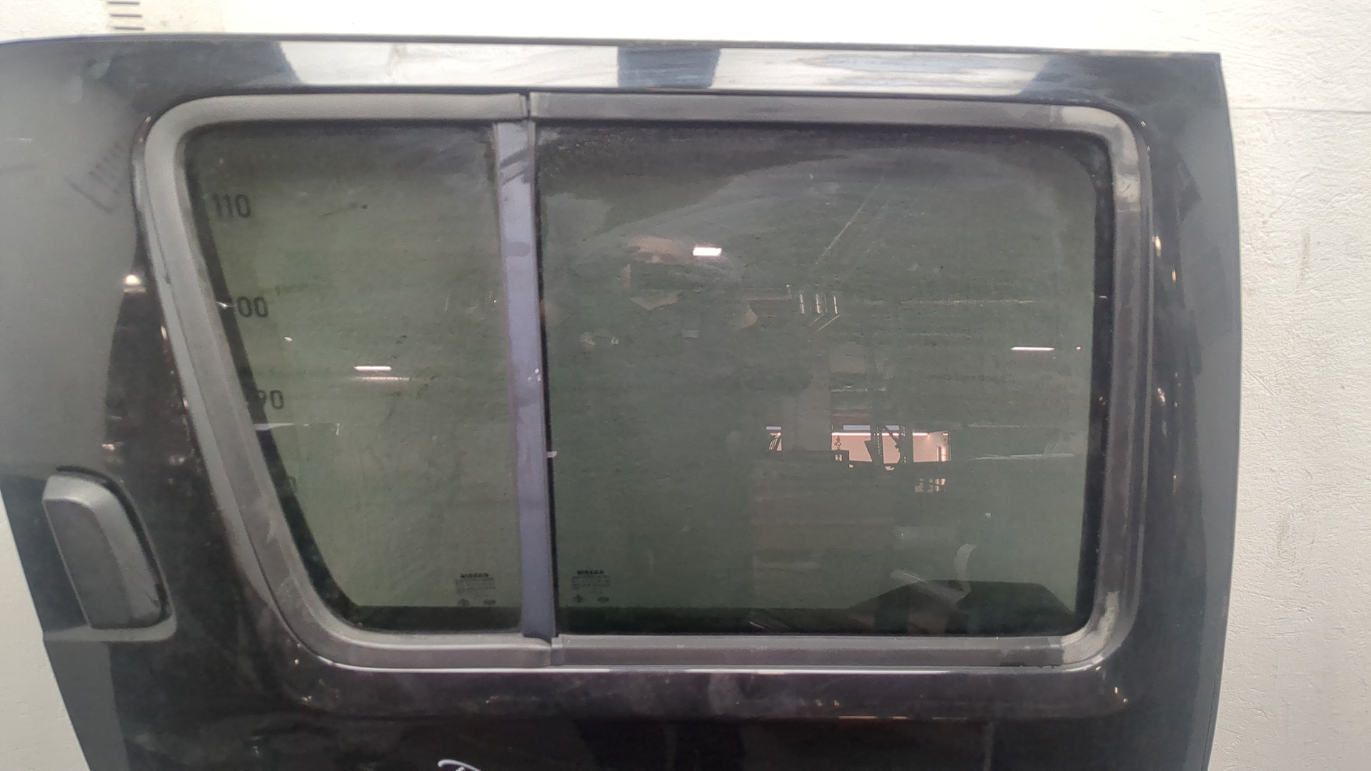 Дверь задняя правая