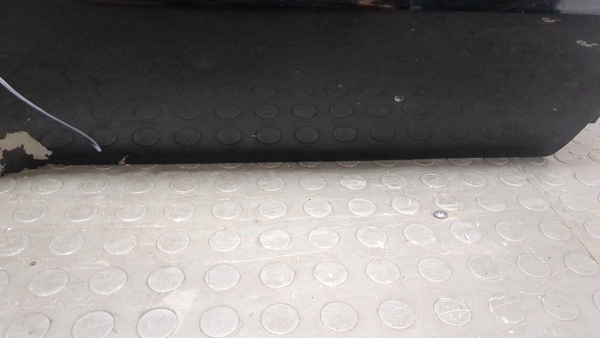 Дверь задняя правая